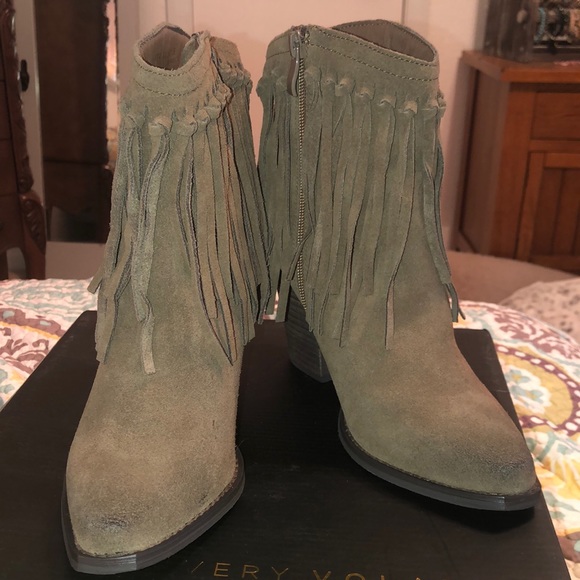 NIB Very Volatile Cupids Khaki Boots 8 - Picture 2 of 6